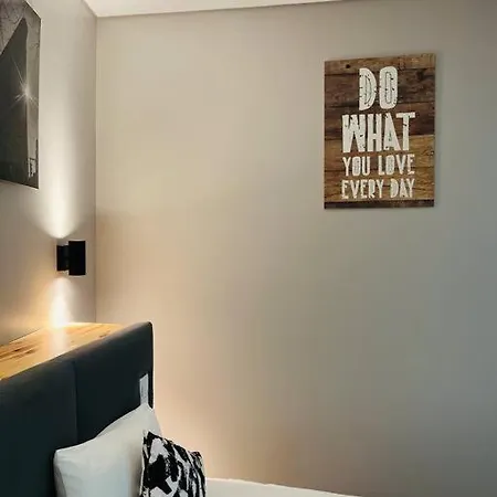 Apartamento T0- 3d Encantador Daire